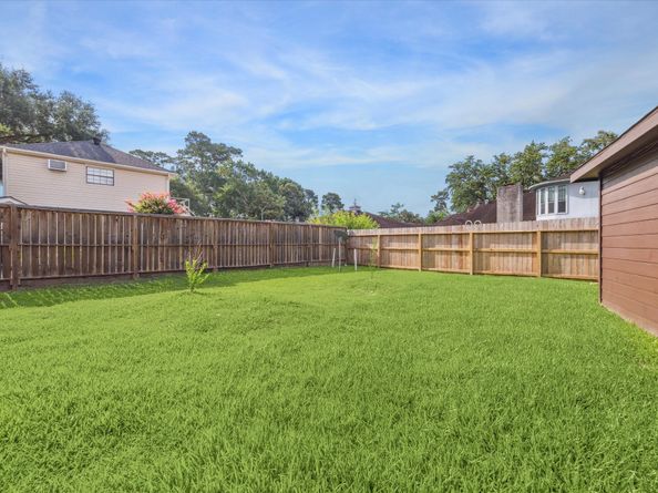 12826 Old Pine Lane, Houston TX 77015