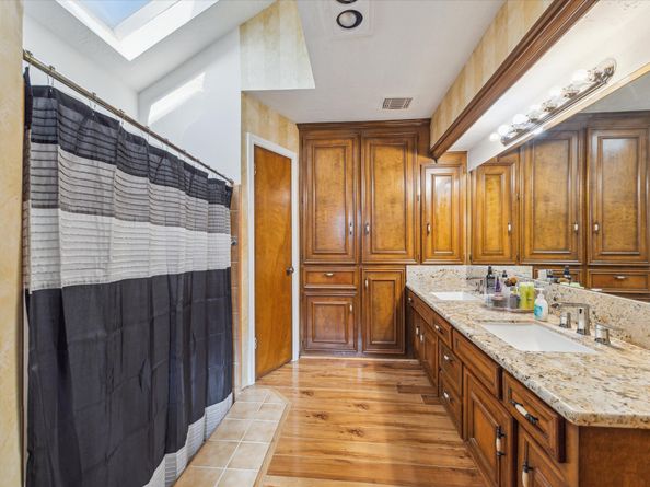 12826 Old Pine Lane, Houston TX 77015