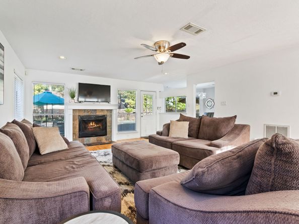 2407 Rolling Glen Drive, Spring TX 77373