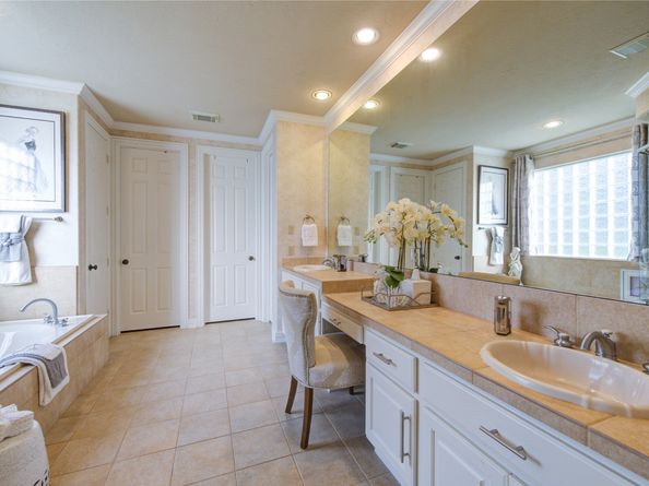 13510 Indigo Lake, Houston TX 77077