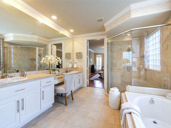 13510 Indigo Lake, Houston TX 77077