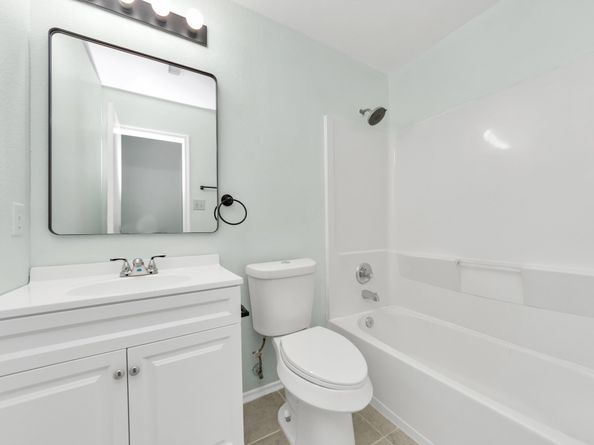 2610 Skyview Shadows Court, Houston TX 77047