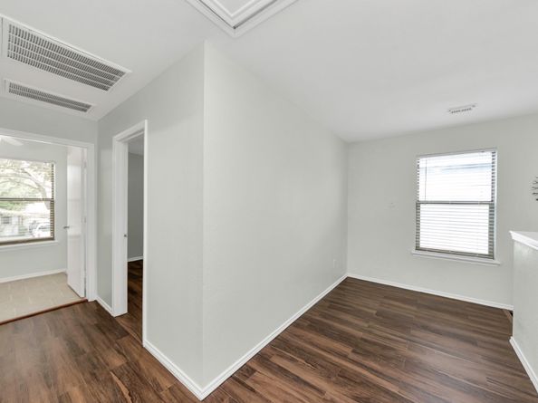 2610 Skyview Shadows Court, Houston TX 77047