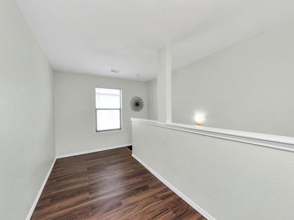 2610 Skyview Shadows Court, Houston TX 77047