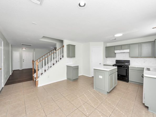 2610 Skyview Shadows Court, Houston TX 77047