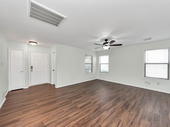 2610 Skyview Shadows Court, Houston TX 77047