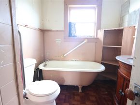 3462 Seabrook Street, Houston TX 77021