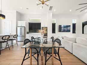 907b W 16th Street, Houston TX 77008