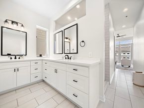 907b W 16th Street, Houston TX 77008