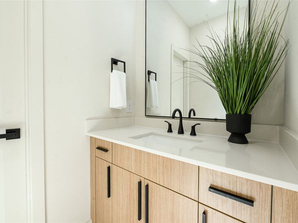 14113A Bridgeport, Houston TX 77047