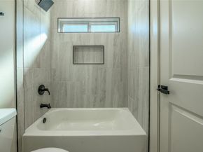 14113A Bridgeport, Houston TX 77047