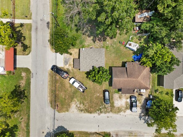 1825 Dolly Wright Street, Houston TX 77088