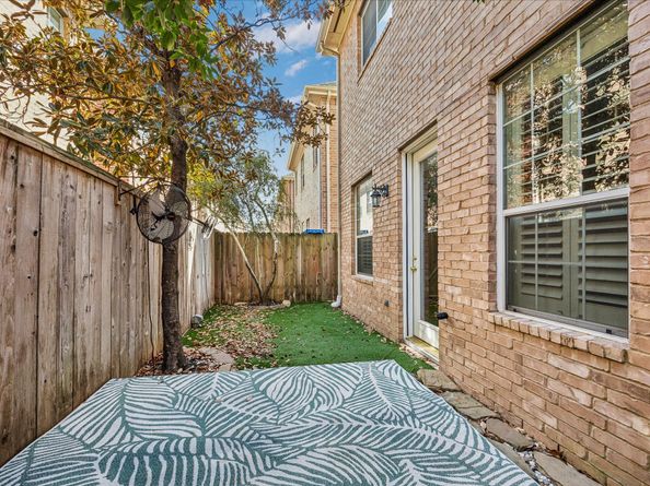 3106 Heritage Creek Oaks, Houston TX 77008