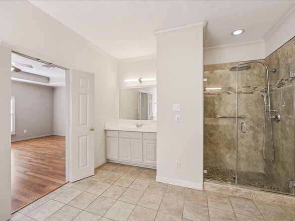 3106 Heritage Creek Oaks, Houston TX 77008