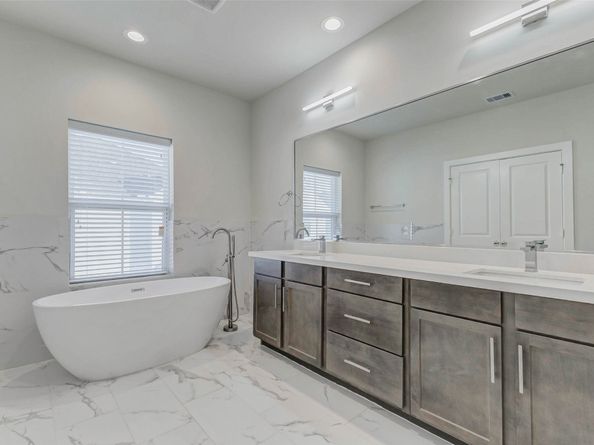 6313 Chelsea Falls Lane, Houston TX 77008