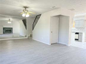 12715 Middlesbrough Lane, Houston TX 77066