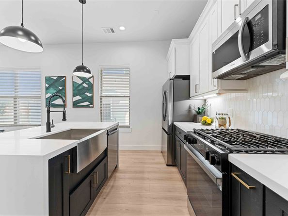 2528 Live Oak Street, Houston TX 77004