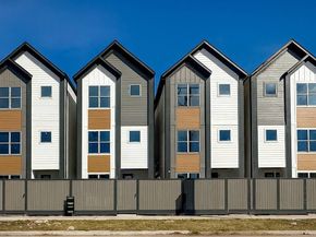 2528 Live Oak Street, Houston TX 77004