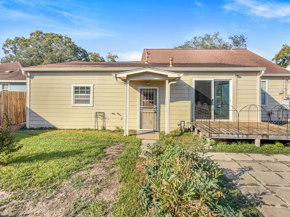 7450 Magnolia Street, Houston TX 77023