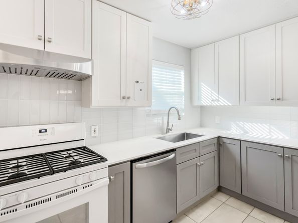 7450 Magnolia Street, Houston TX 77023