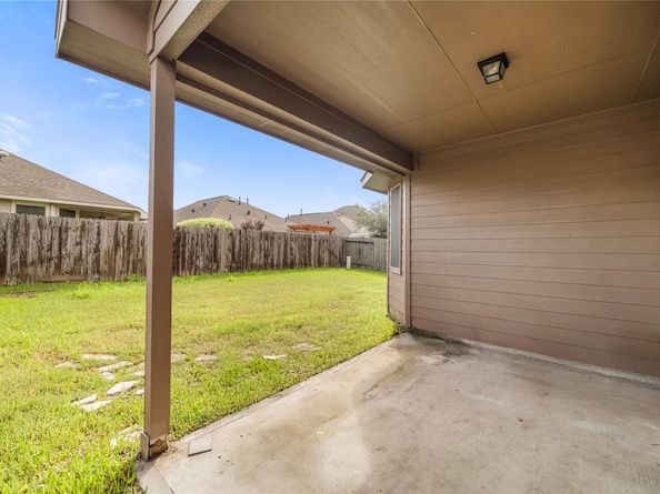 13211 Davenport Hills Lane, Humble TX 77346