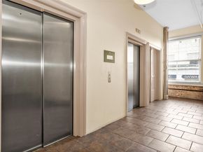 201 Main Street 3G, Houston TX 77002