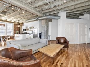 201 Main Street 3G, Houston TX 77002