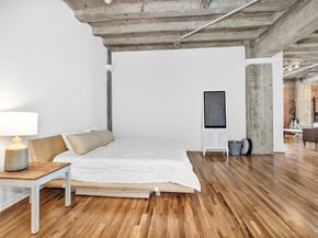 201 Main Street 3G, Houston TX 77002