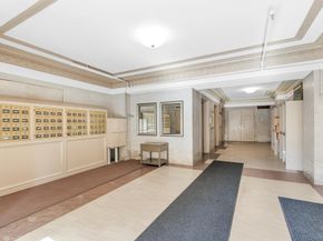 201 Main Street 3G, Houston TX 77002