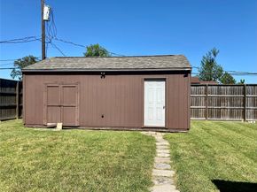 14131 Woodforest Boulevard, Houston TX 77015