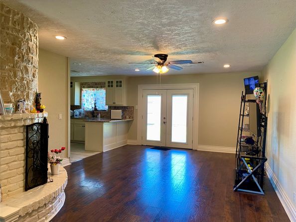 14131 Woodforest Boulevard, Houston TX 77015