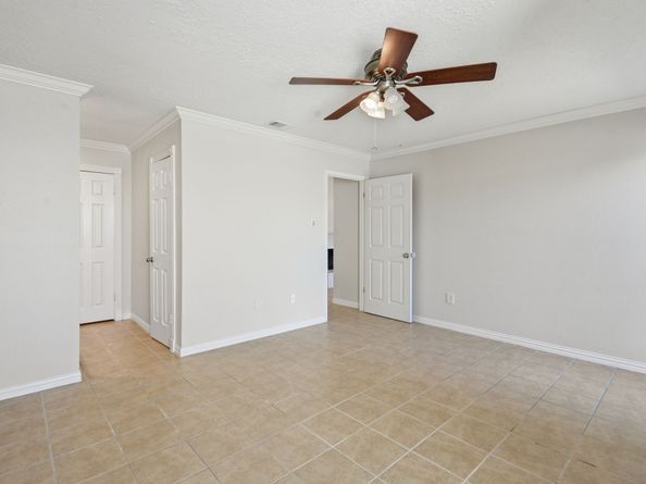 9203 Kirkmont Drive, Houston TX 77089