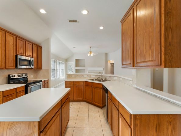 138 S Veranda Ridge Drive, The Woodlands TX 77382