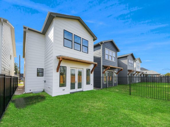 6320 Milwee Street A, Houston TX 77092