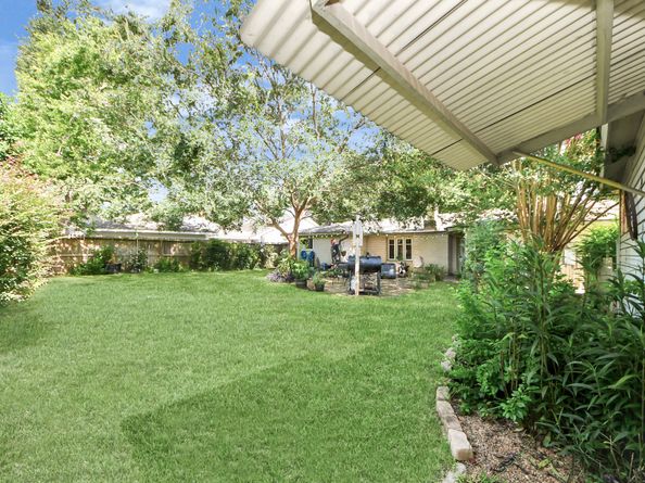 5642 Dumfries Drive, Houston TX 77096