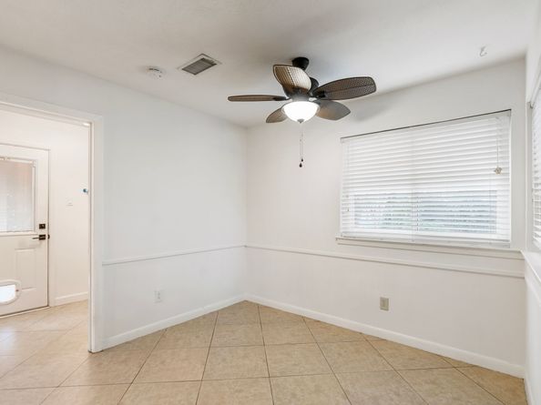 5642 Dumfries Drive, Houston TX 77096