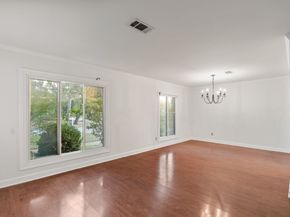 5642 Dumfries Drive, Houston TX 77096