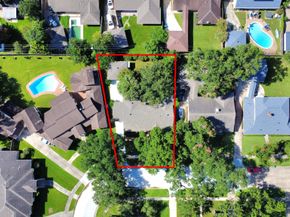 5642 Dumfries Drive, Houston TX 77096