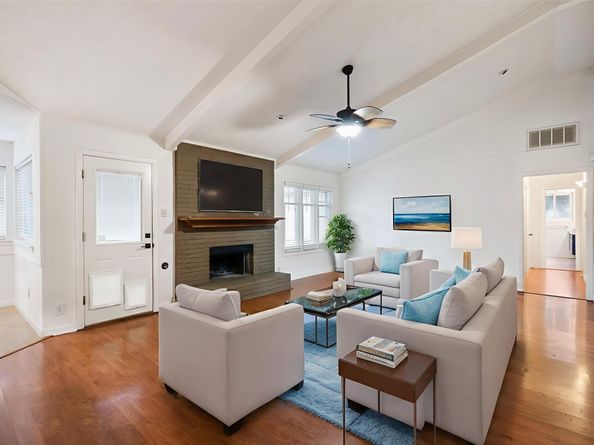 5642 Dumfries Drive, Houston TX 77096