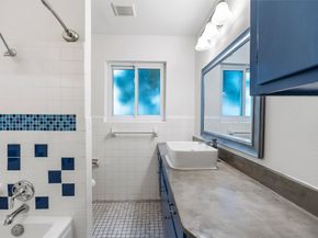 5642 Dumfries Drive, Houston TX 77096