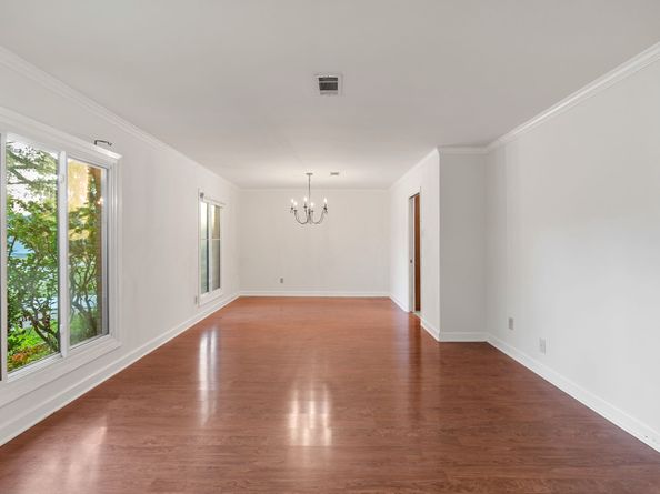 5642 Dumfries Drive, Houston TX 77096