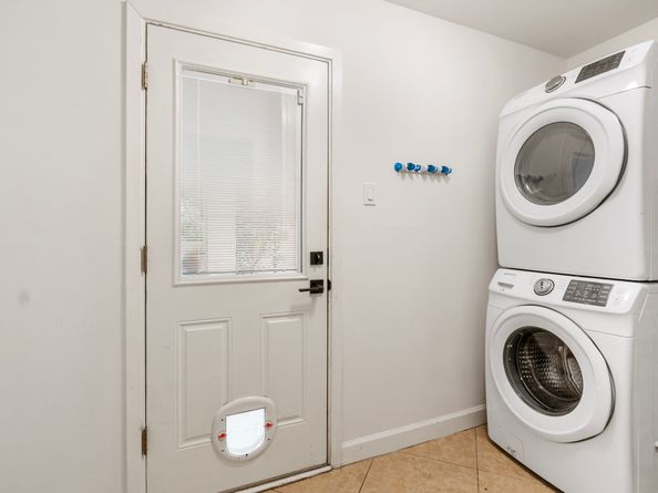 5642 Dumfries Drive, Houston TX 77096