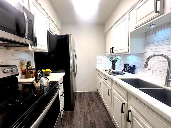 2507 Montrose Boulevard 11, Houston TX 77006