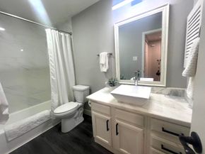 2507 Montrose Boulevard 11, Houston TX 77006