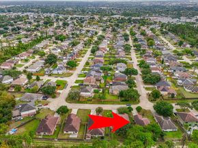 718 Saint Edwards Green Drive, Houston TX 77015