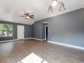 718 Saint Edwards Green Drive, Houston TX 77015