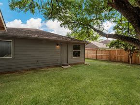 718 Saint Edwards Green Drive, Houston TX 77015