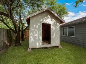 718 Saint Edwards Green Drive, Houston TX 77015