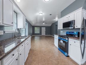 718 Saint Edwards Green Drive, Houston TX 77015