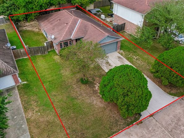 718 Saint Edwards Green Drive, Houston TX 77015